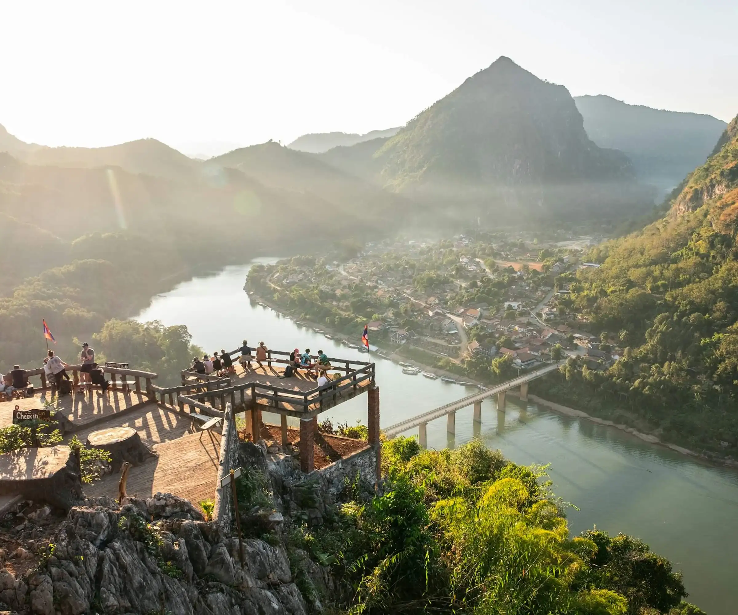 Laos_unsplash