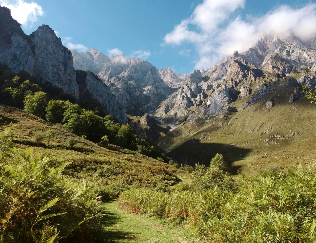 Picture for The Complete Guide to Hiking Catalonia article