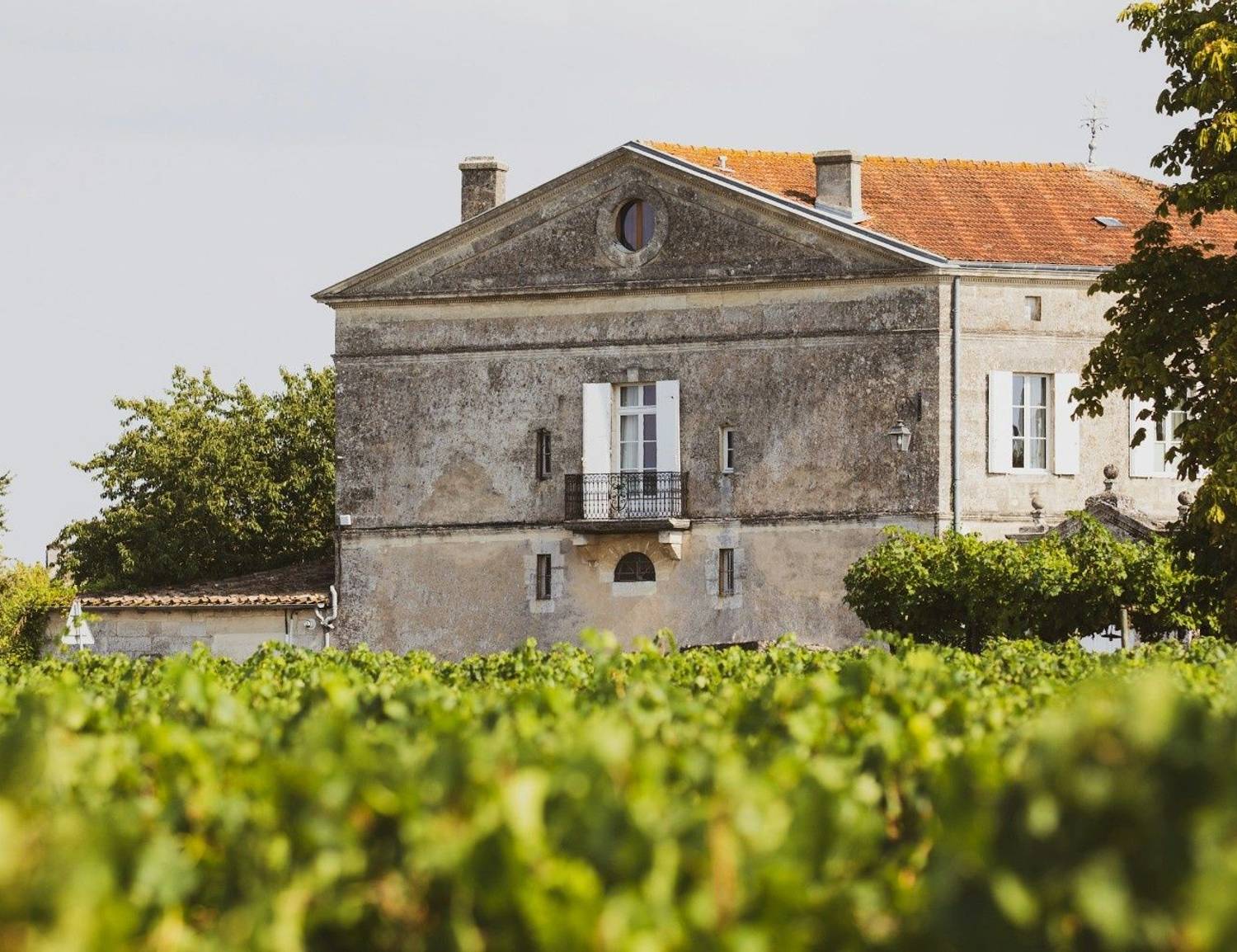 Self-guided Chateaux and Vineyards of Bordeaux