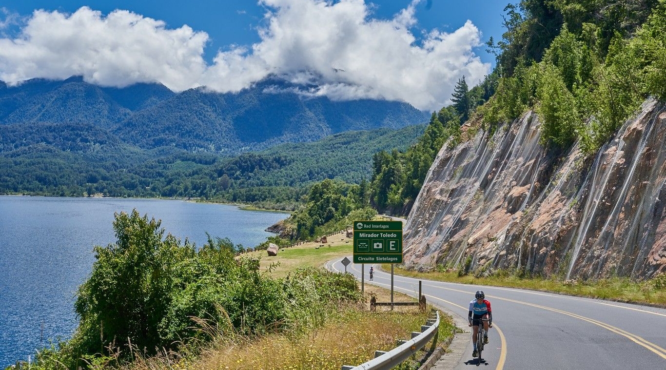 Day 4   Chile's 7 Lake Route ride 3