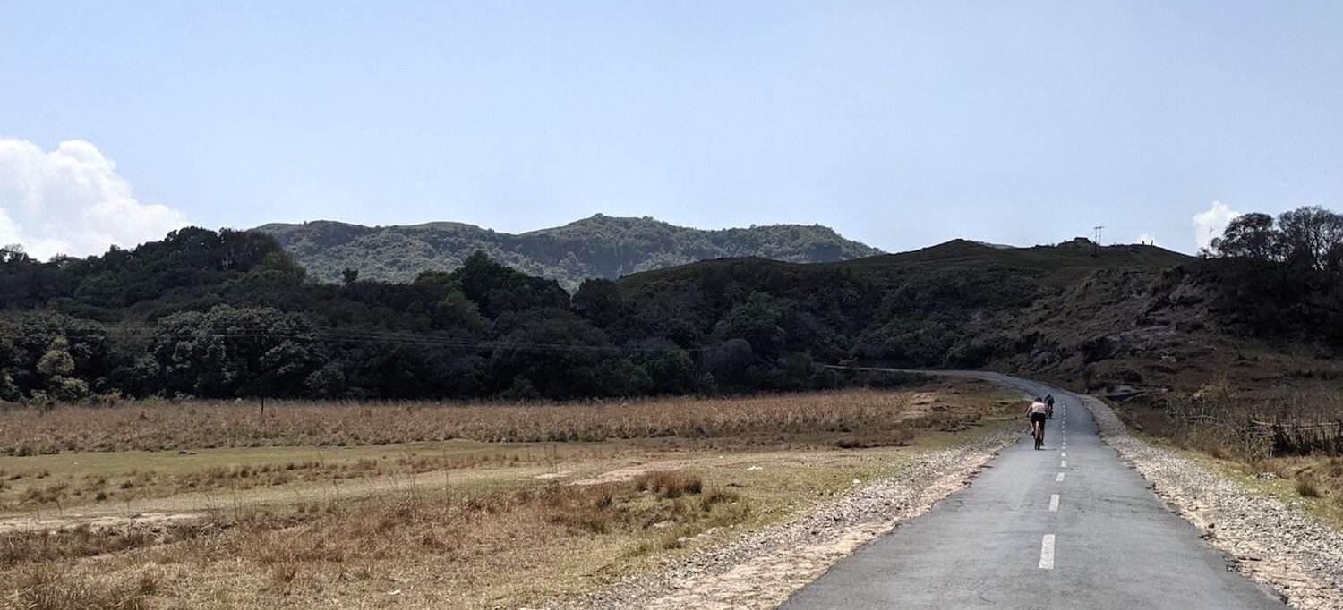 meghalaya_mawkyrwat_cycling_road